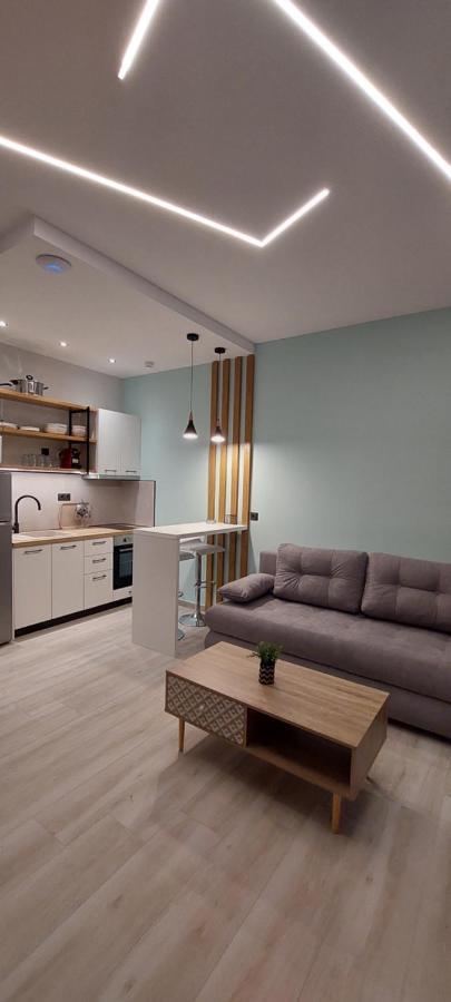 Vasileiadou Suites & Maisonettes 弗洛伊塔 外观 照片